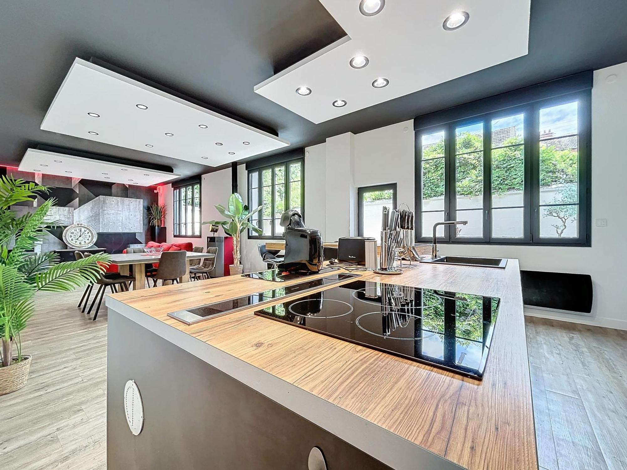 Loft Terrasse Avec Spa Proche Centre Historique Montluçon Eksteriør bilde